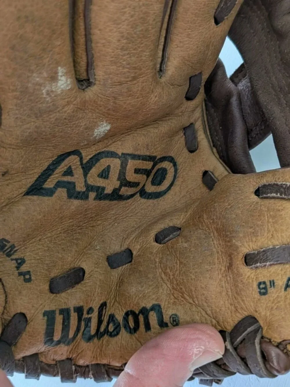 Wilson A450 Baseball Glove 9" Left -Handed Throw T-Ball Genuine Leather - Picture 5 of 6